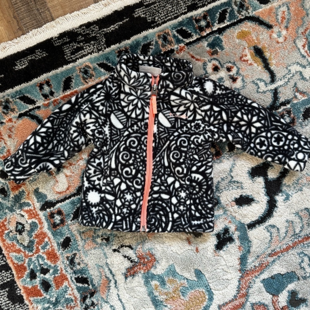 Columbia Baby Girl 3-6MOS Black & White Fleece Zip Front Sweater Printed